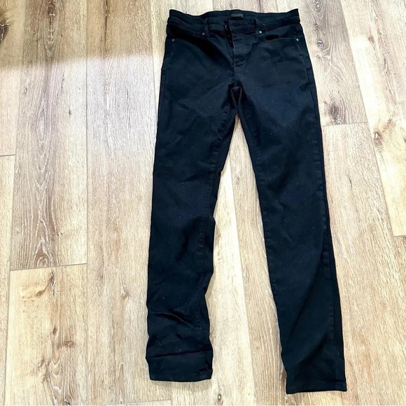 UNIQLO Jeans Women's Straight Skinny Leg Black Denim Size 26x30 GUC - Picture 2 of 8